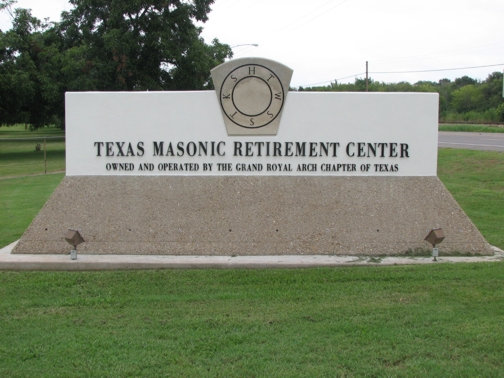 Cast Stone Sign in Dallas TX | Masonic Retirement Center